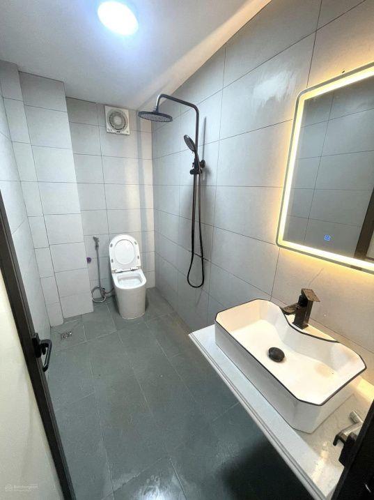 Bán nhà Lại Yên, Hoài Đức 40M 5 Tầng, gara ô tô, 2 mặt thoáng giá nhỉnh 5 tỷ