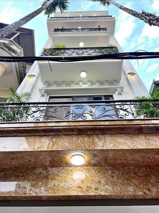 Bán nhà Lại Yên, Hoài Đức 40M 5 Tầng, gara ô tô, 2 mặt thoáng giá nhỉnh 5 tỷ