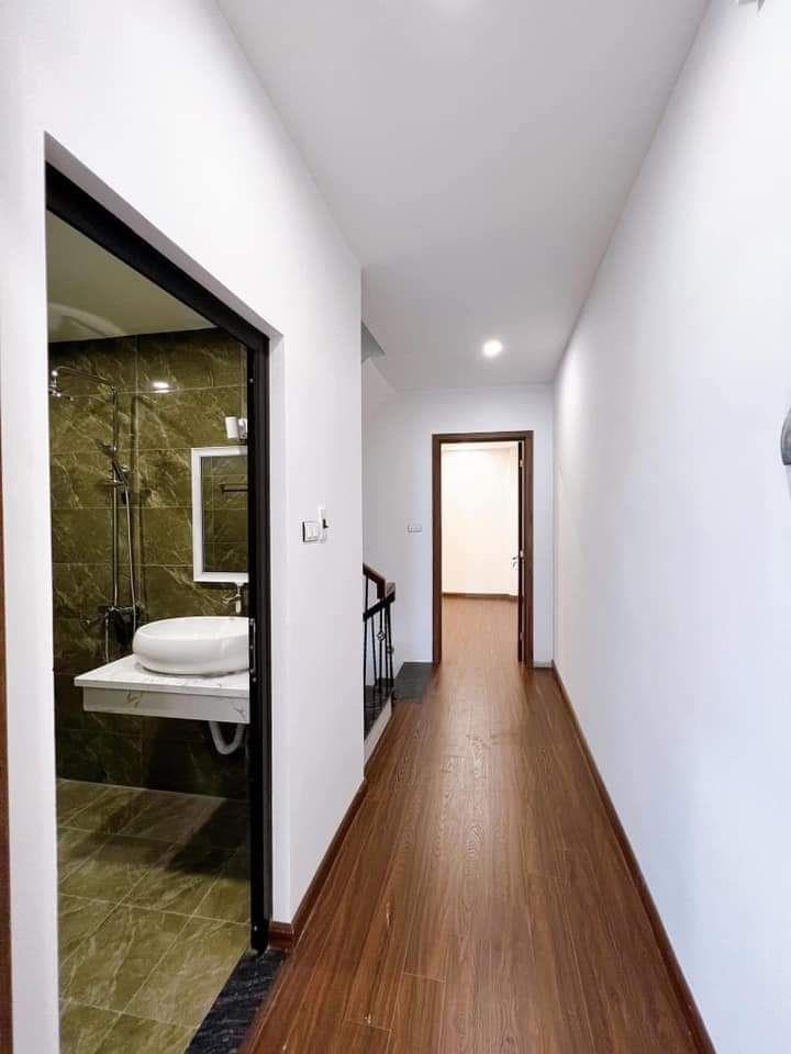 Bán nhà mặt ngõ Kim Chung, khu đô thị Hinode Royal Park 33M 5 Tầng, ô tô đỗ cửa giá 6.5 tỷ