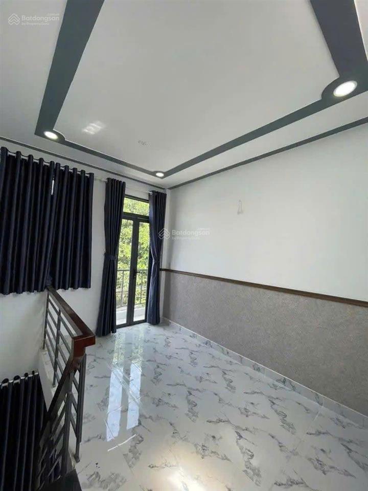 Bán nhà gần chợ nhị xuân 399tr 1 trệt 1 lầu thổ hết