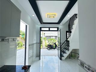 Hình thật  bán nhà 1 trệt 1 lầu đẹp ngay ngã ba mỹ hạnh  595 triệu