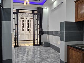 Bán nhà 2pn 2wc 400tr liền kề bệnh viện quốc tế hàn quốc công chứng ký sang tên