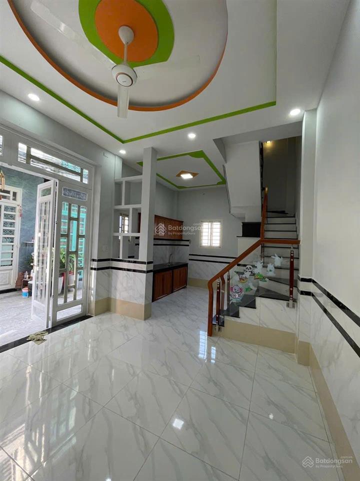 Mình về quê cần bán gấp nhà sát chợ giá 695 triệu cách kcn nhị xuân 2km