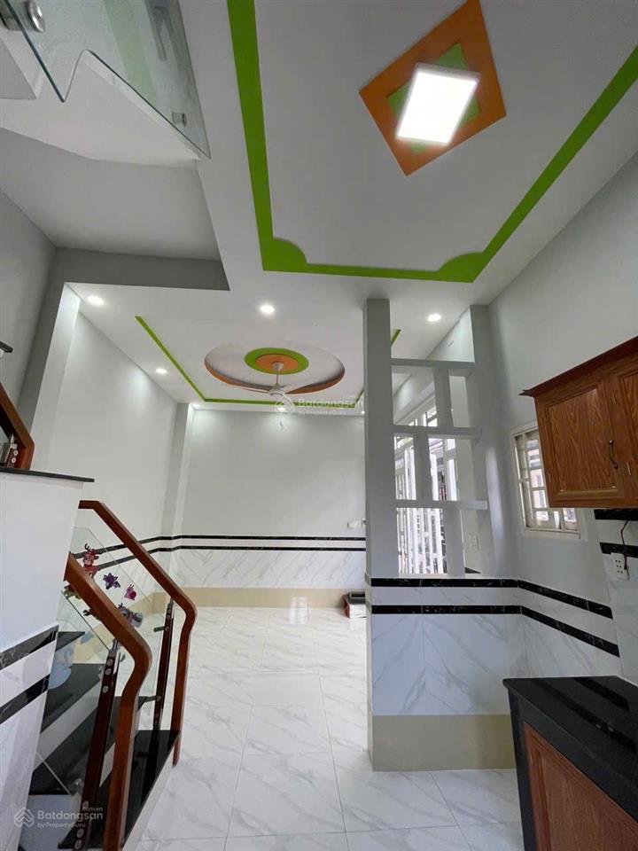 Mình về quê cần bán gấp nhà sát chợ giá 695 triệu cách kcn nhị xuân 2km