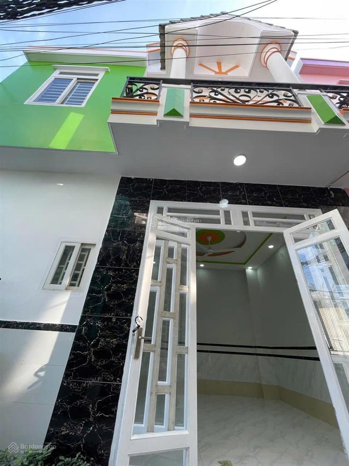 Mình về quê cần bán gấp nhà sát chợ giá 695 triệu cách kcn nhị xuân 2km