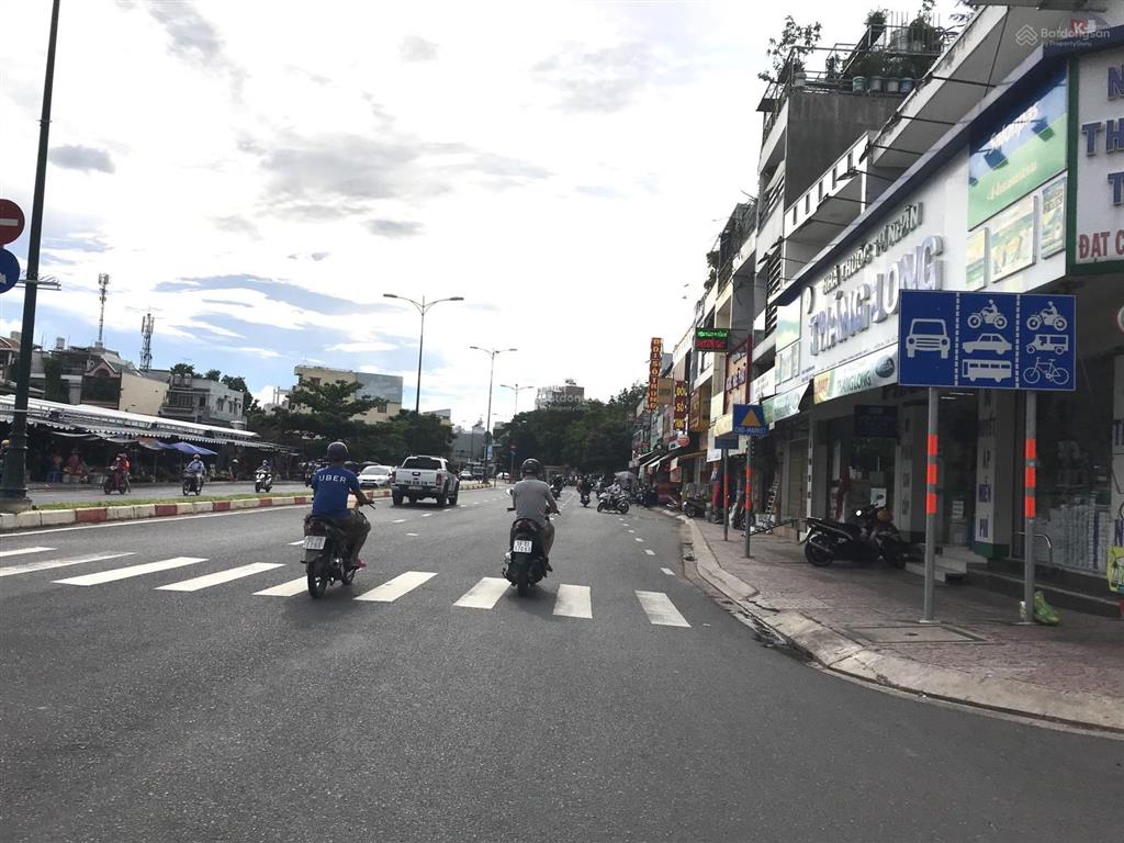 Bán gấp đất mặt tền đường 379, tăng nhơn phú a. cách lê văn việt 300m. giá 7.85 tỷ/100m2