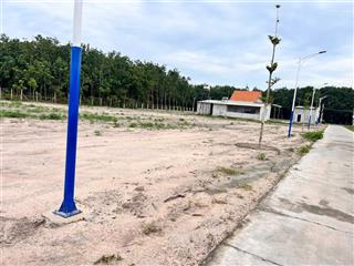 Đất thị xã chơn thành, diện tích 194m2 đường rộng, dân cư đông, bank hỗ trợ 50%