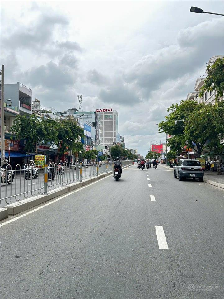 Mặt tiền phạm văn chiêu dt 5 x 30 gía chỉ 16.5 tỷ