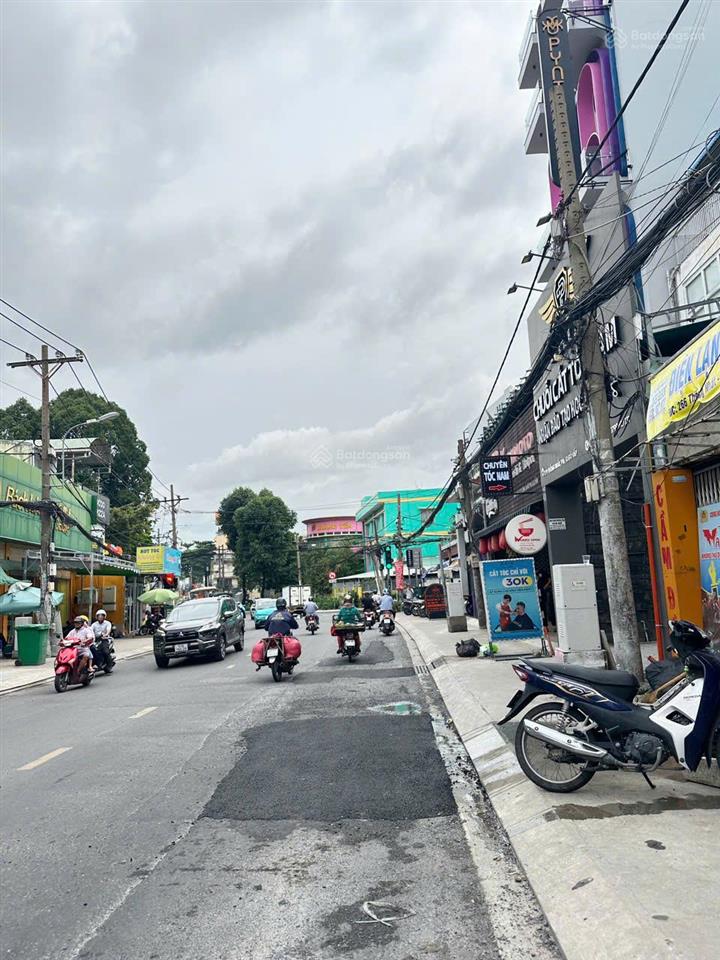 Mặt tiền phạm văn chiêu dt 5 x 30 gía chỉ 16.5 tỷ