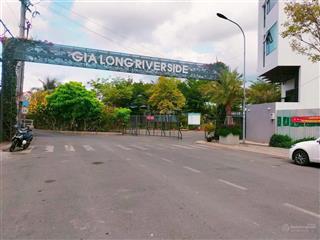 Phạm hữu lầu nối dài 1368 lê văn lương đất phân lô xây dựng tự do  hàng f0  còn lại 3 lô duy nhất