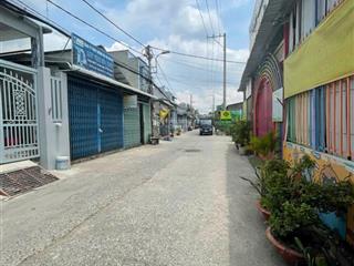 120m2 ngang 6m có 1 căn mt ở và 3 căn nhà trọ cho thuê.đường trước nhà 8m.giá đầu tư