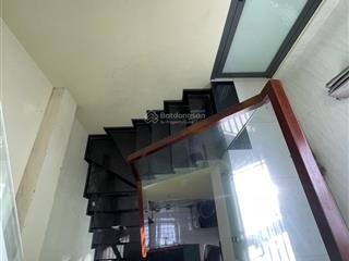 Quận 7. ngày 3/10 giảm sâu 1 tỷ, chạy 2 tuần giá 7tỷ7  nhà 3 tầng, ô tô ngủ nhà