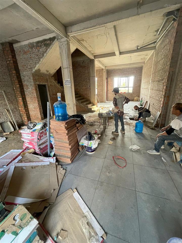 Em cần bán nhà vườn sudico nam an khánh 145m2 giá chốt sớm vào việc chỉ nhỉnh 160tr/m2