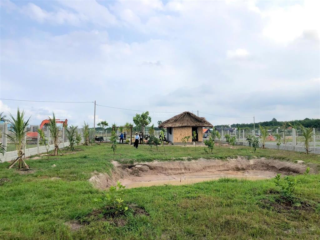 Bán đất làm nhà vuờn nghỉ dưỡng ngang 9m dài 70m (673.8m2) có sẵn 104m2 thổ cư giá 1tỷ250 đất odt
