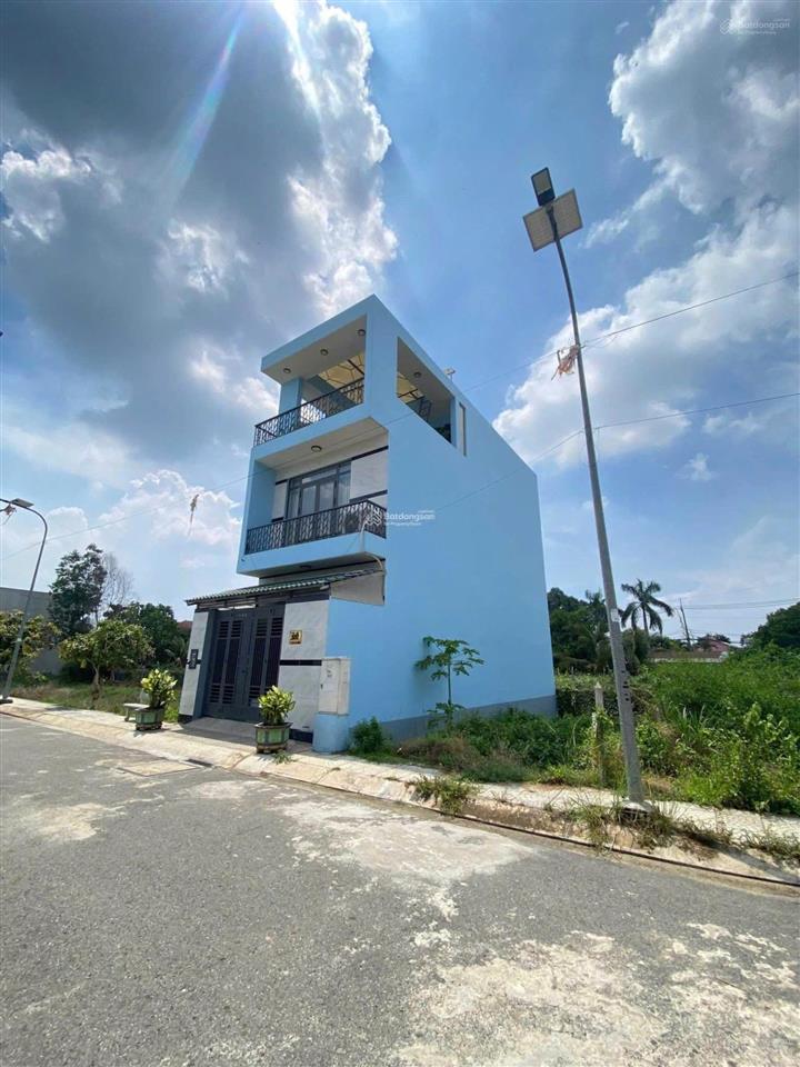 Hàng ngộp bán giảm giá cắt lỗ dt 80m full thổ cư xây dựng tự do tân thông hội củ chi 1tỷ750