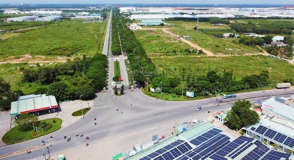 Bán sẵn đất cấp 4 và 3 phòng trọ đang cho thuê dt 6x32m nở hậu 9m tổng 221m2, gần kcn phước đông