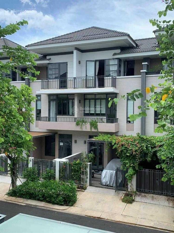 Giá thật căn nhà phố lavila 5.5x17.6m thô giá chỉ 11.5 tỷ 0989 866 *** tuyền