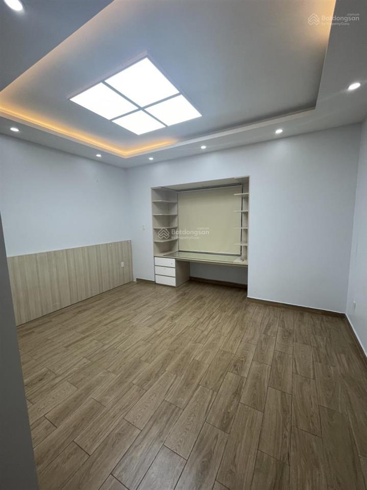 Hạ giá bán gấp nhà phố kdc him lam 5x20m, giá 26.5 tỷ đang có hđt 50 triệu/tháng