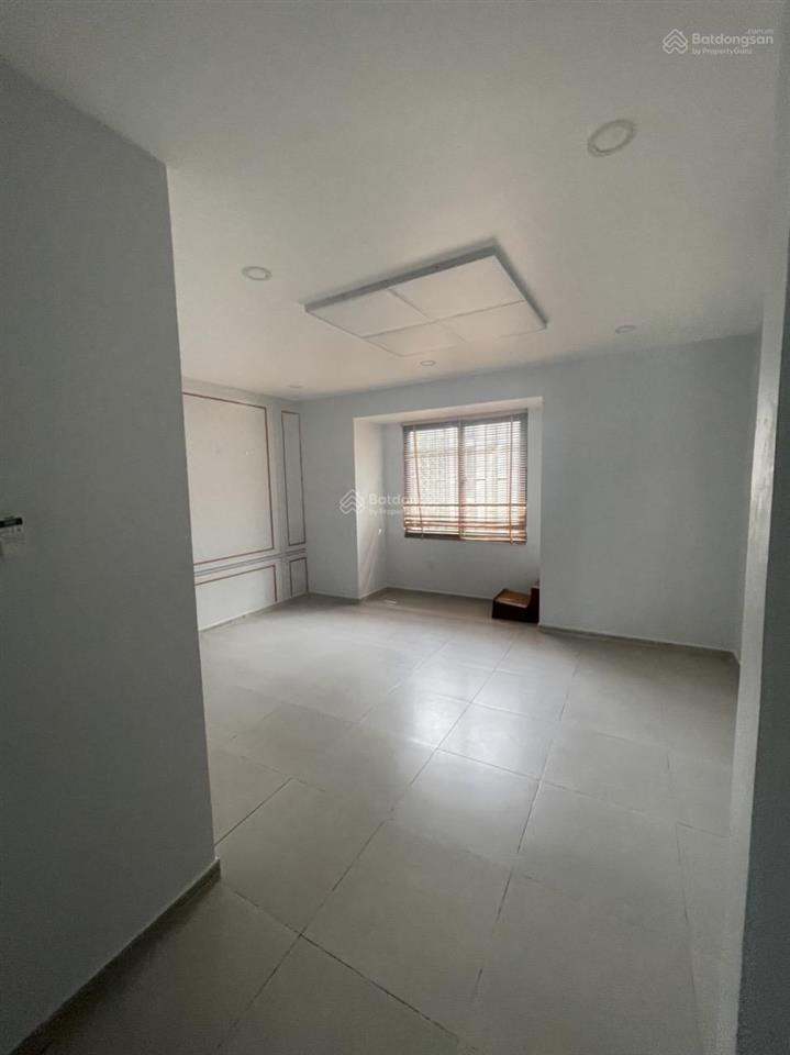 Hạ giá bán gấp nhà phố kdc him lam 5x20m, giá 26.5 tỷ đang có hđt 50 triệu/tháng