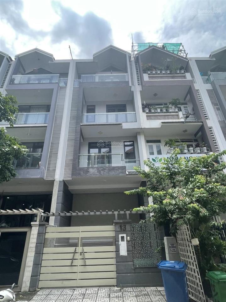 Hạ giá bán gấp nhà phố kdc him lam 5x20m, giá 26.5 tỷ đang có hđt 50 triệu/tháng