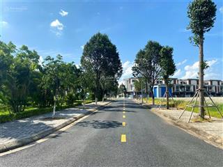 Chính chủ cần sang nhượng nhà liền kề đông tăng long giá tốt 11,6 tỷ tl