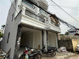 Bán gấp nhà 58m lô góc 2 mặt thoáng, đường trước nhà rộng rãi ôtô tránh nhau chuẩn bị trải nhựa.