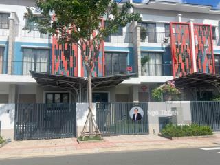Căn nhà liền kế 3 tầng kdt sun casa central tôi cần bán gấp
