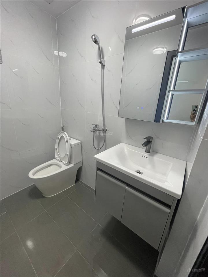 Chính chủ bán nhà tân phong, dt 45m2x5 tầng, mặt ngõ ô tô tránh, lô góc hai mặt thoáng, kd, 7.3 tỷ