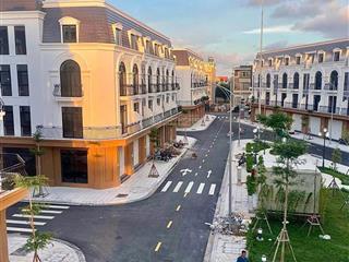 Bán shophouse view công viên và đường 50.5m, chỉ cần 1,8 tỷ, 70m2