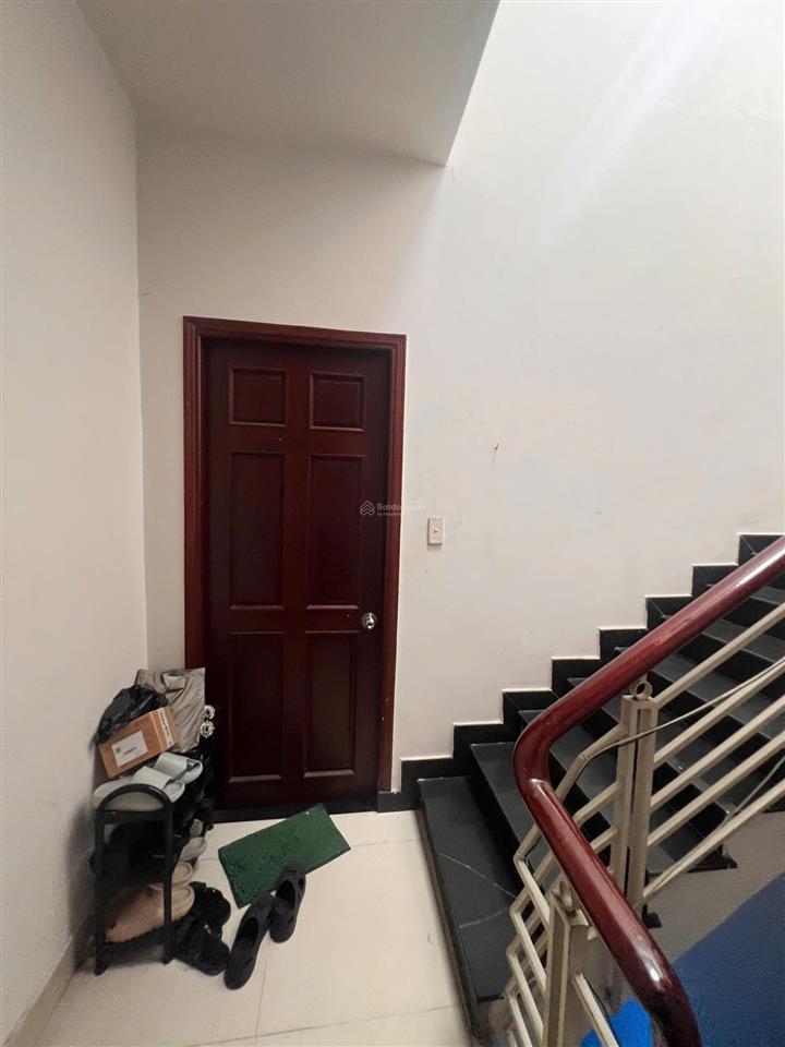 Nhà đẹp ngay tân sơn nhì 4x18m 3 lầu sân thượng giá 9.7 tỷ thương lượng