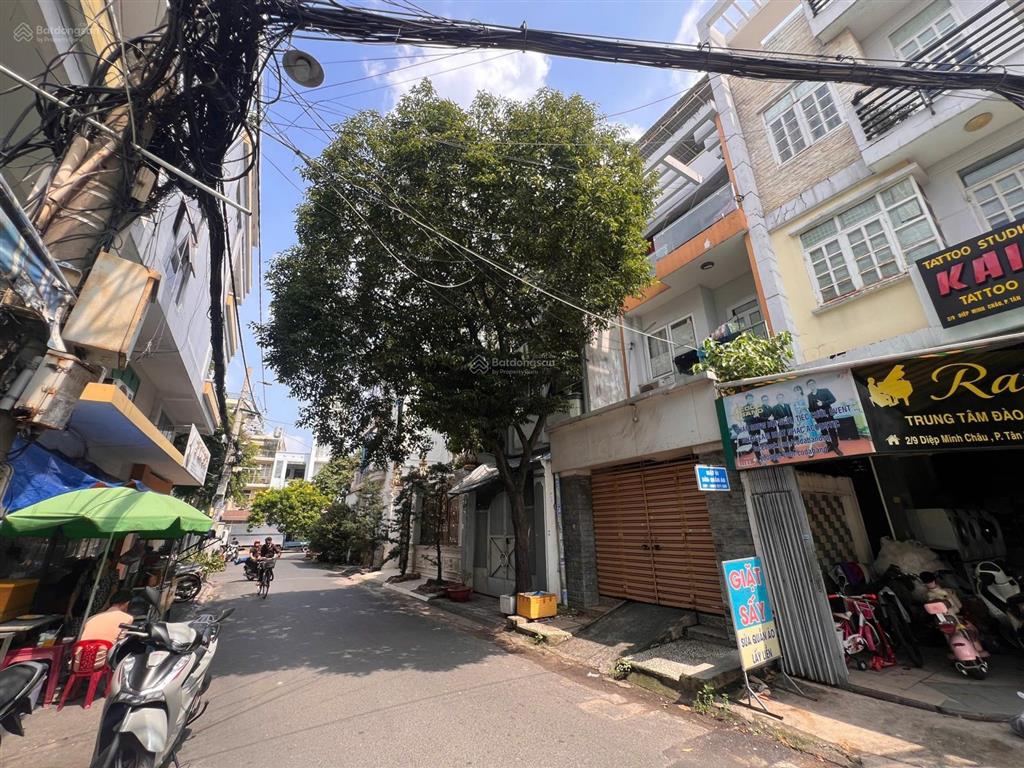 Nhà đẹp ngay tân sơn nhì 4x18m 3 lầu sân thượng giá 9.7 tỷ thương lượng