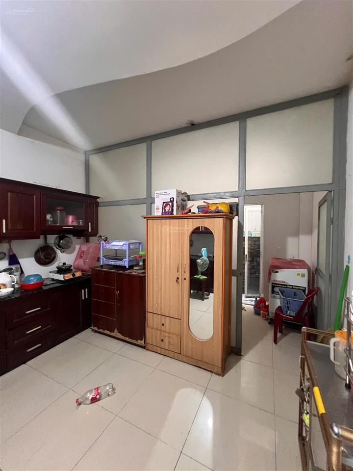 Nhà đẹp ngay tân sơn nhì 4x18m 3 lầu sân thượng giá 9.7 tỷ thương lượng