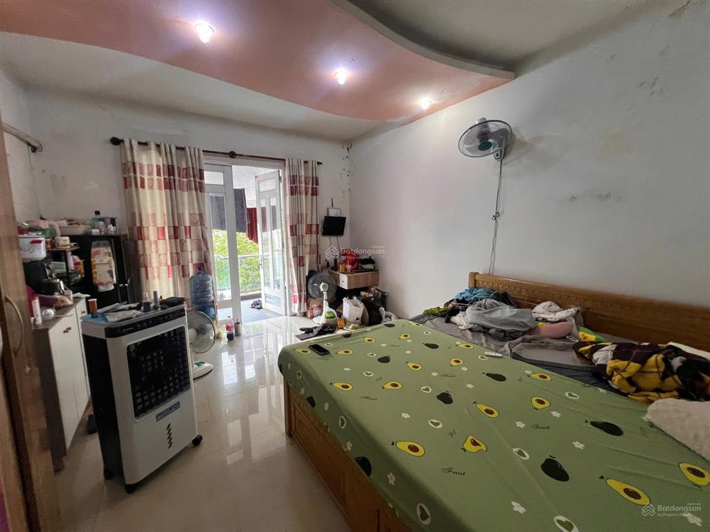 Nhà đẹp ngay tân sơn nhì 4x18m 3 lầu sân thượng giá 9.7 tỷ thương lượng