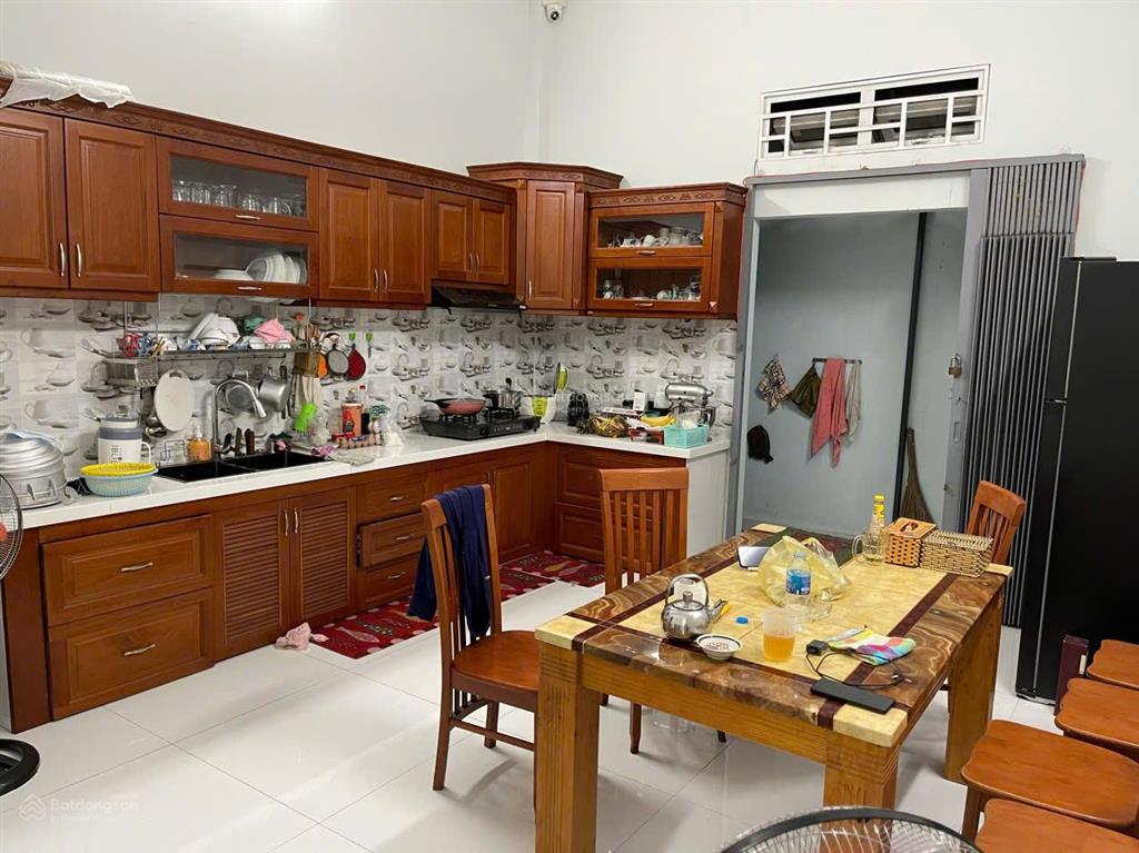 Bán nhà hẻm 1/ tân sơn nhì, diện tích khủng 4,5x25m vuông vức 2 lầu sân thượng