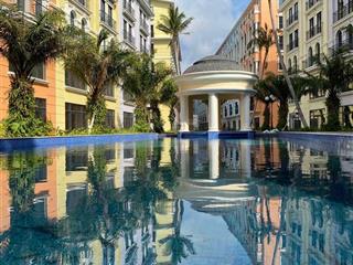 Bán khách sạn mini gần sân bay phú quốc, view hồ bơi, chỉ 7 tỷ nhận nhà, cam kết cho thuê