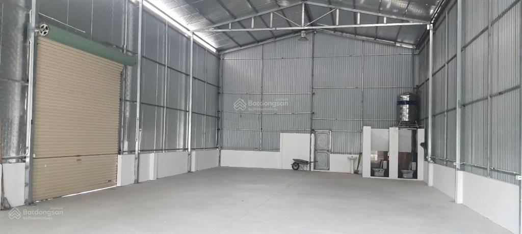 Cần cho thuê kho xưởng dt 300m2 tại phố lạc vệ  tiên du  bắc ninh
