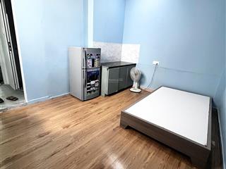 Cho thuê phòng sàn gỗ 1pn, 4 triệu, 25m2 tại cửu long, p.2, tân bình, hcm