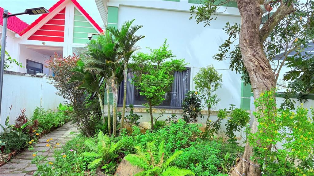 Sở hữu nhà vườn có hồ bơi  hồ cá koi, 3pn, gần quốc lộ 55, giá tốt 3,8 tỷ