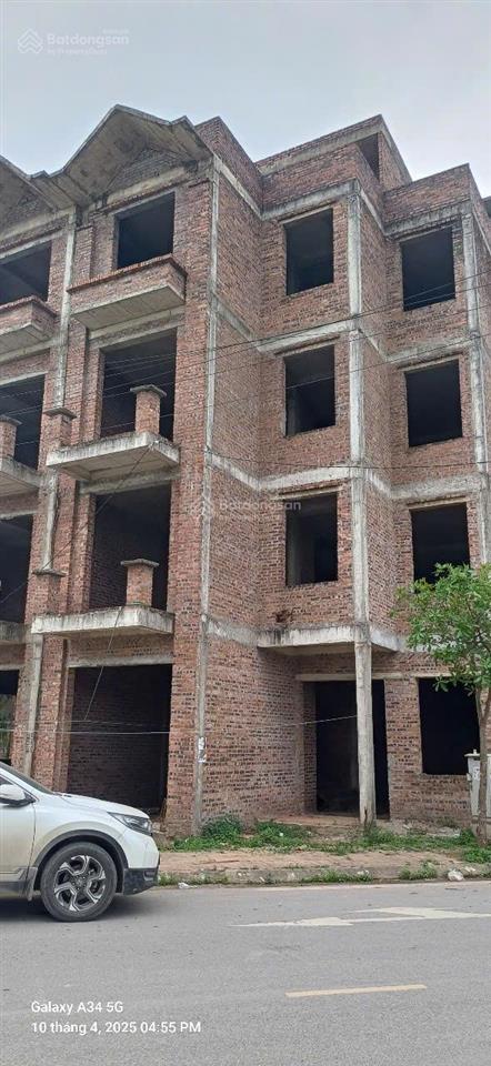 Chính chủ bán nhanh nhà liền kề lk4 lô góc có sổ đỏ, mặt đường 20 m tràng an. phù hợp kinh doanh