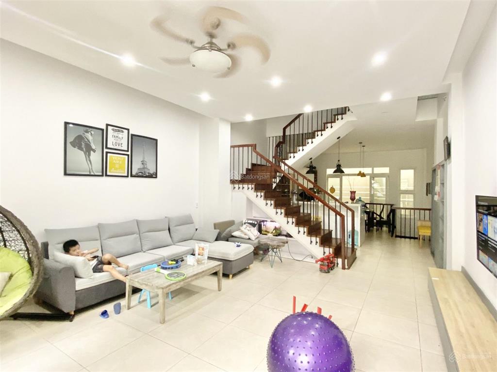 Nhà đẹp emart 39 triệu/tháng!!
nhà biệt thự cityland garden hills phan văn trị (1 hầm  4 lầu)