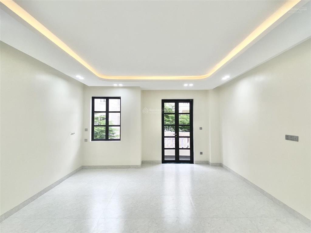 Hot 40 triệu/ tháng!! nhà mới hoàn thiện !! cityland phan văn trị (5x20m  5 lầu) gần lotte @@