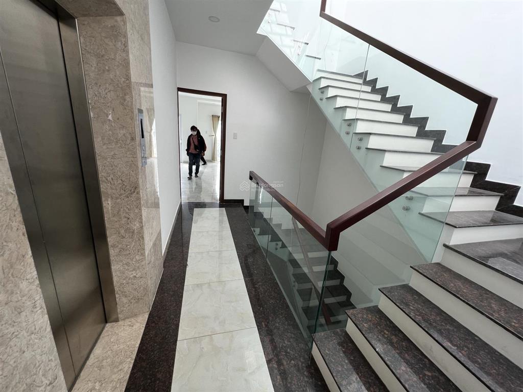 Mặt tiền trần thị nghỉ (cityland ngay ngã 6 quang trung)