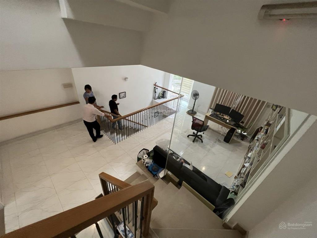 60 triệu/ tháng !! biệt thự cityland emart cạnh siêu thị emart .