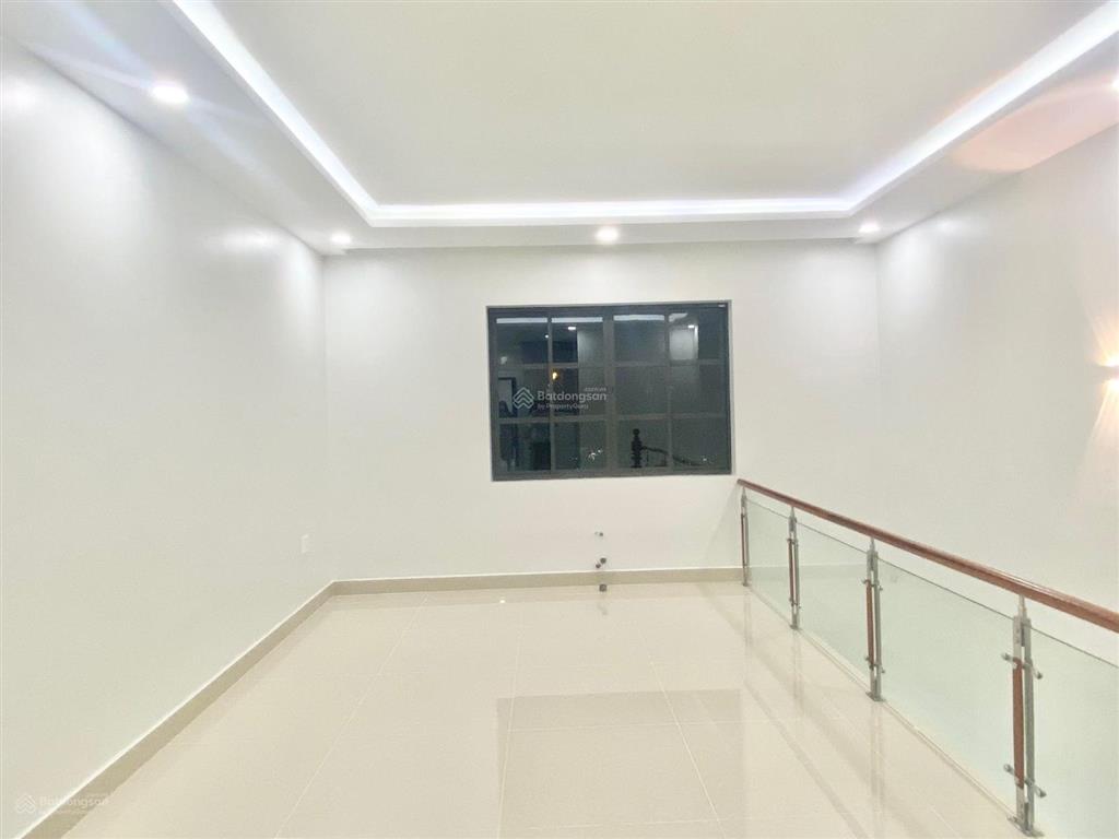 60 triệu/ tháng!!! nhà mặt tiền cityland nguyễn văn lượng cạnh lotte (5x20m)