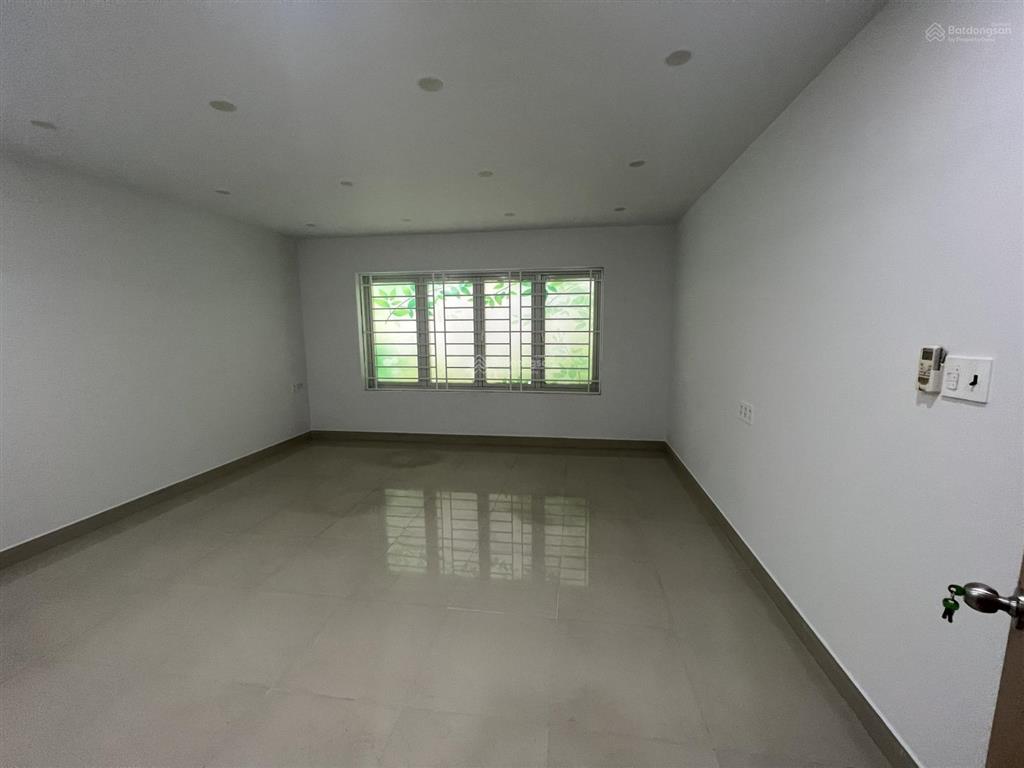 Cho thuê tòa nhà 5 tầng cityland trần thị nghỉ (nhà mới đẹp). 1 trệt  3 lầu full máy lạnh