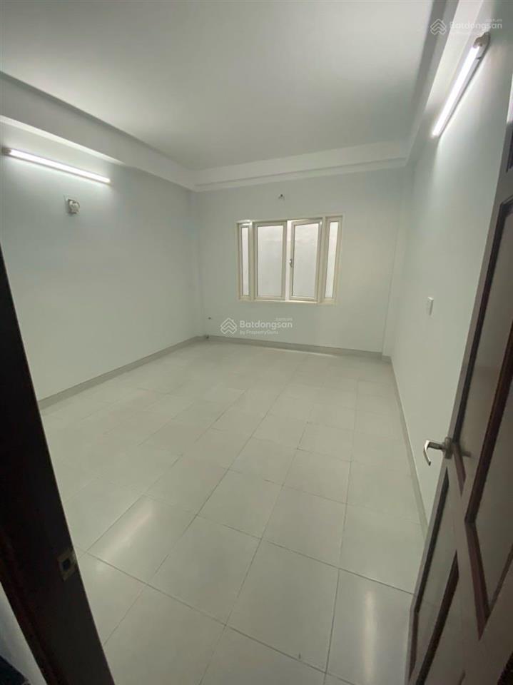 Nhà hẻm xe hơi 1 sẹc phan văn trị  đối diện siêu thị emart