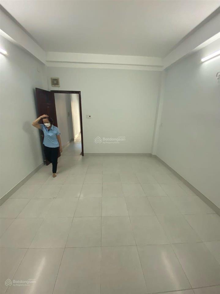 Nhà hẻm xe hơi 1 sẹc phan văn trị  đối diện siêu thị emart