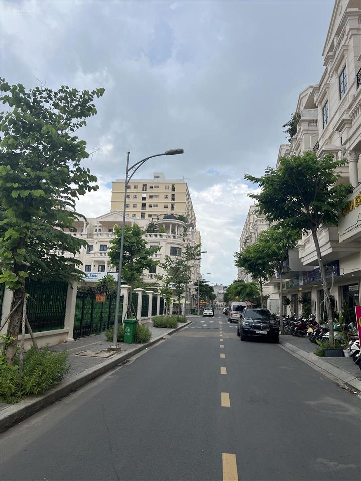 Biệt thự căn góc cityland phường 10 gò vấp, 1 hầm 4 lầu có thang máy