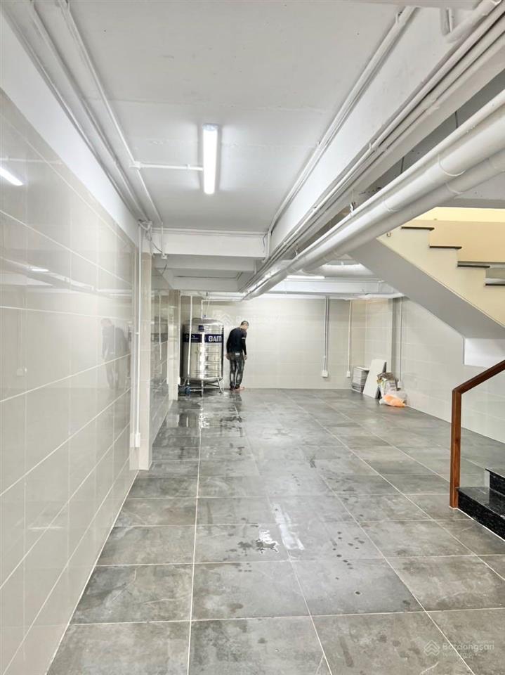 Nhà đẹp có thang máy cityland park hills lotte mart (5x20m) có hầm  36 triệu/tháng