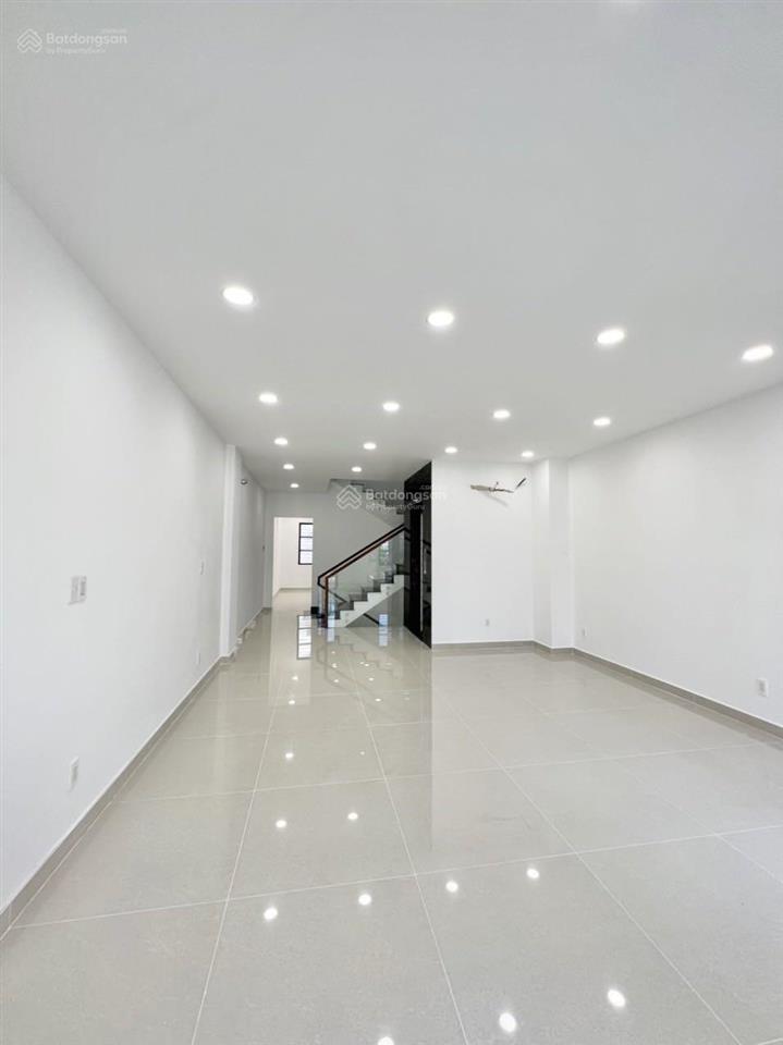 Nhà đẹp có thang máy cityland park hills lotte mart (5x20m) có hầm  36 triệu/tháng